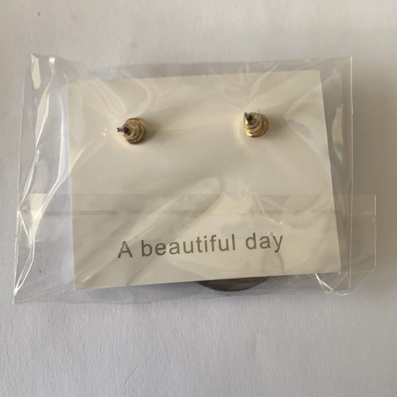 Dainty Charcoal & Bronze Round Drop Earrings - Picture 4 of 6